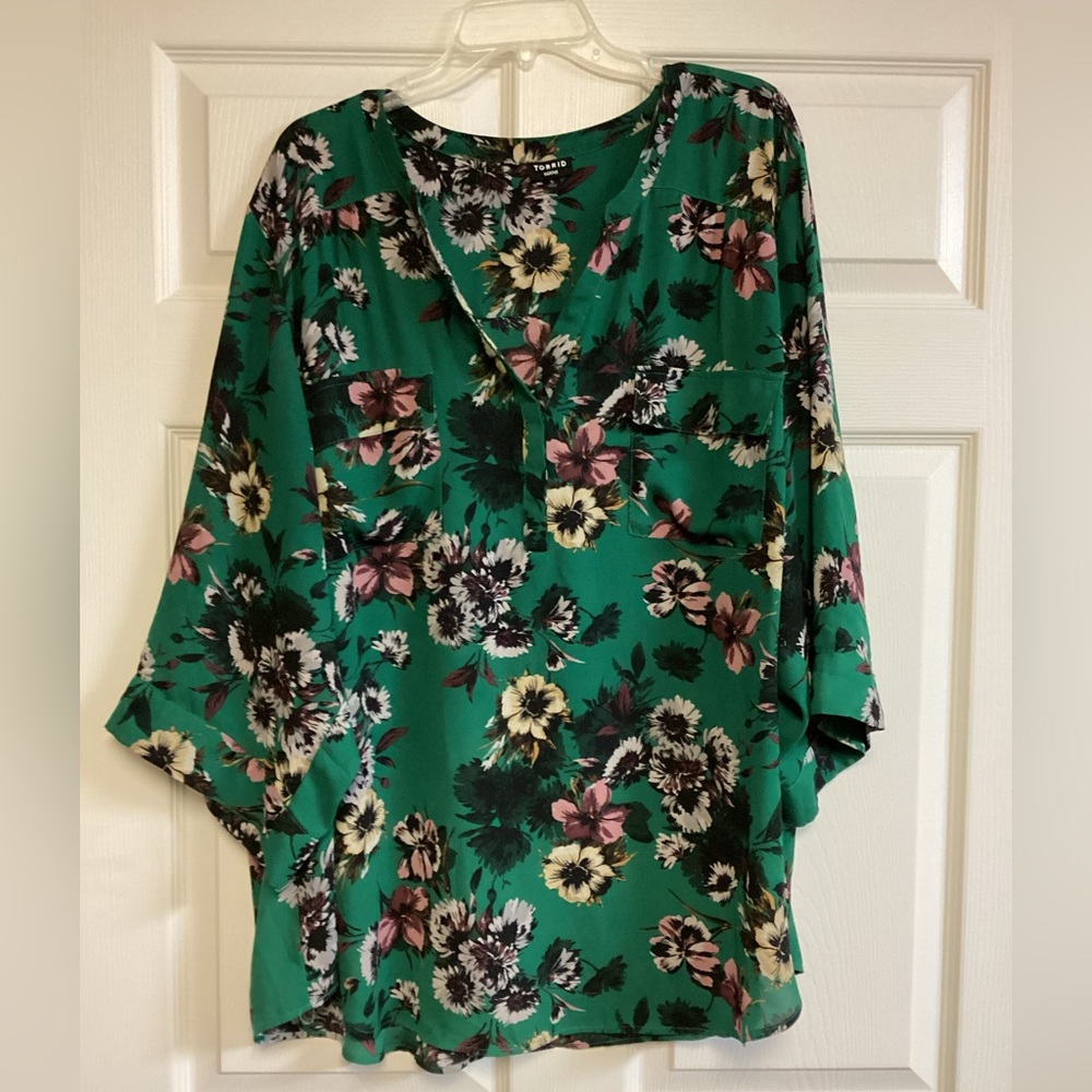 TORRID HARPER Size 5XL Blouse